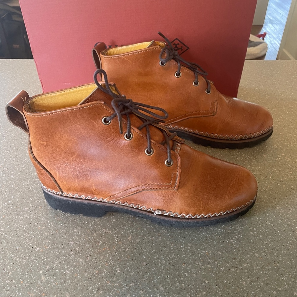 Quoddy Cross-Stitch Chukka Boots 8.5